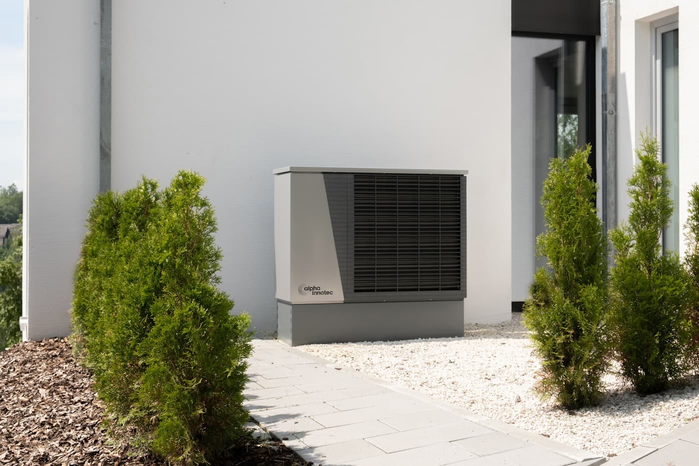 Buitenunit van een moderne warmtepomp